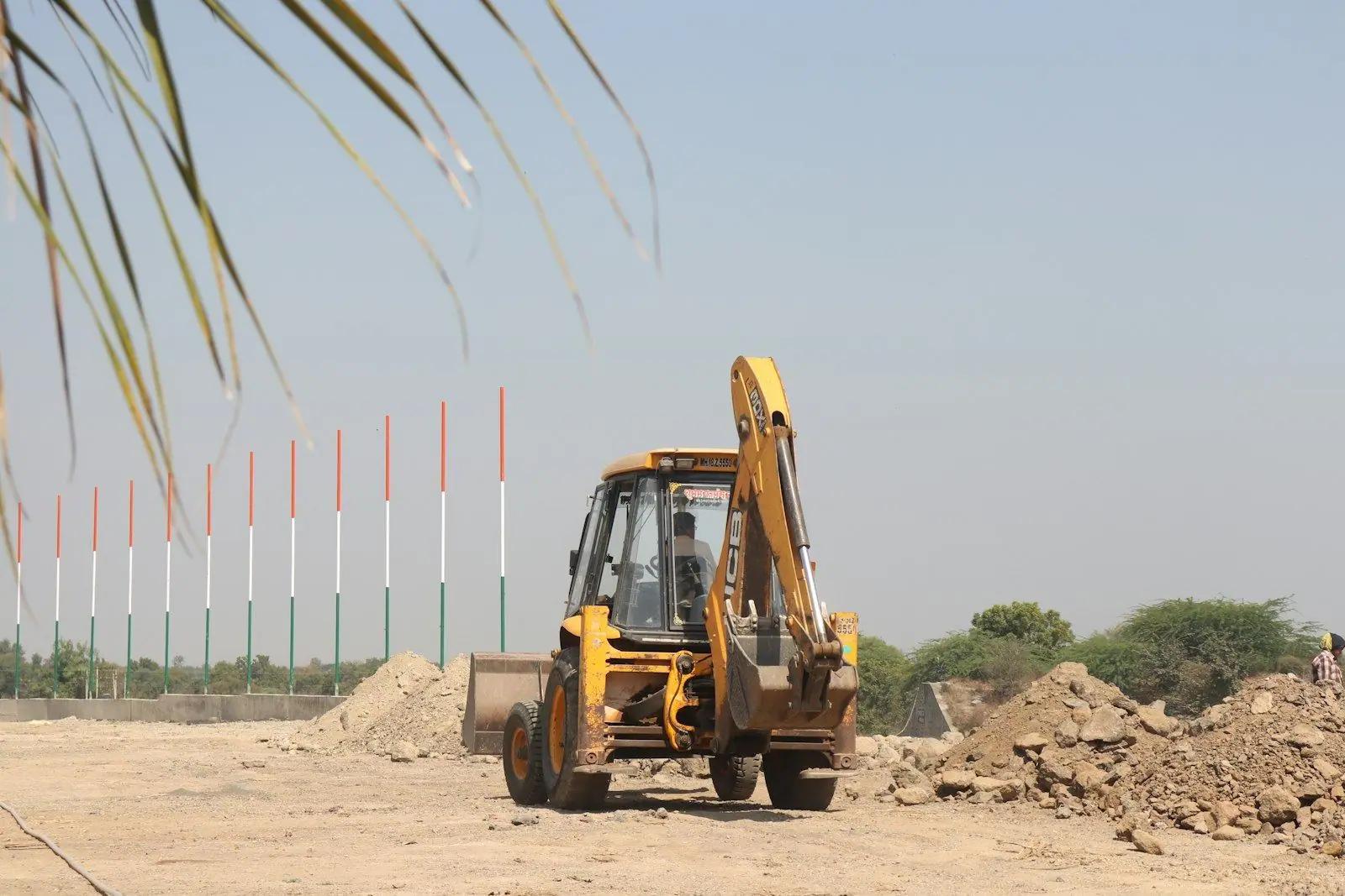 JCB 3DX backhoe loader